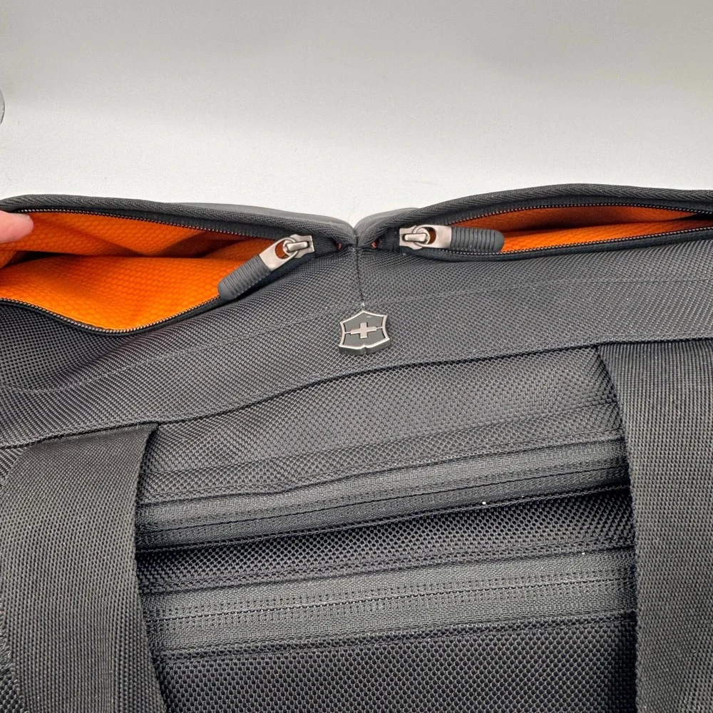 Victorinox werks traveler